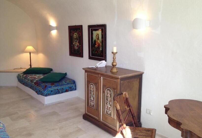 غرفة قياسية ثلاثية, Antica Dimora La Corona