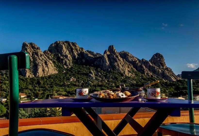 غرفة قياسية مزوَّدة بتراس, Antica Dimora La Corona