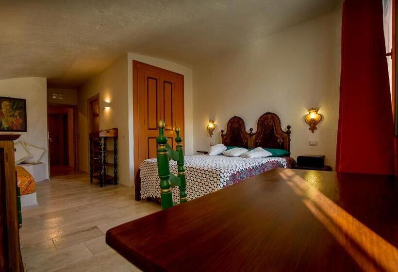 غرفة قياسية ثلاثية, Antica Dimora La Corona