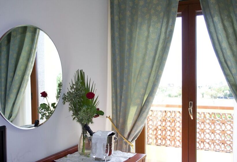 Номер Стандарт с Балконом, Felix