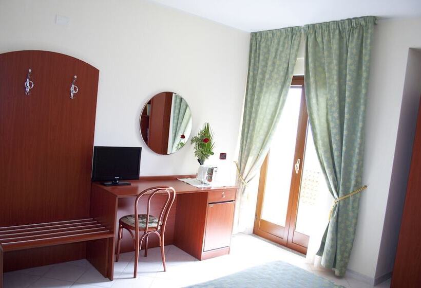 Номер Стандарт с Балконом, Felix