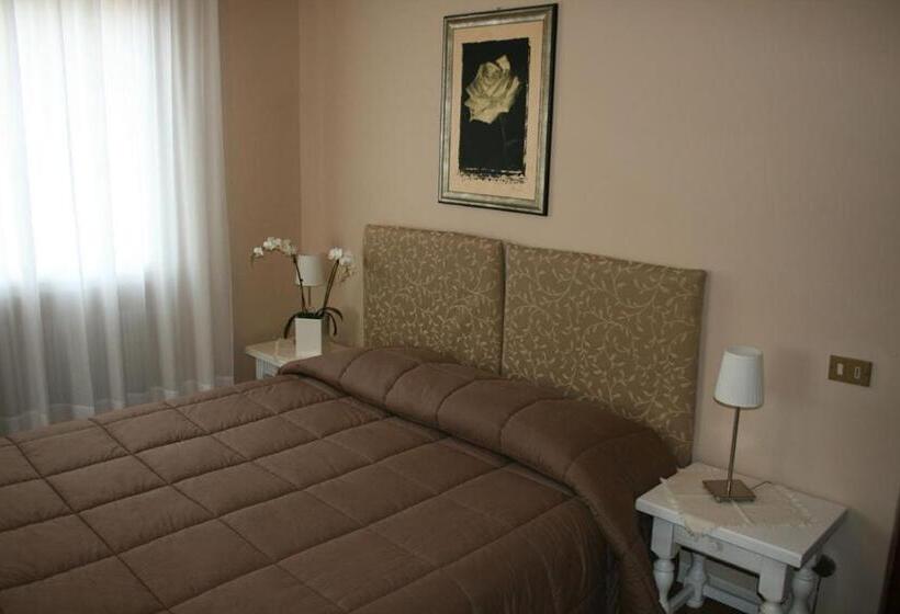 חדר סטנדרט, Ristorante La Rua