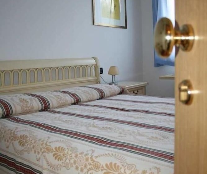 חדר סטנדרט יחיד, Ristorante La Rua