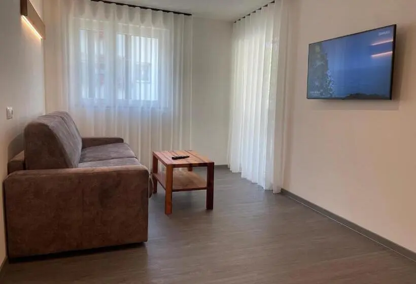 Huoneisto 1 Makuuhuone, Pension & Residence Astoria