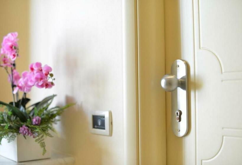 标准间, Rosignano