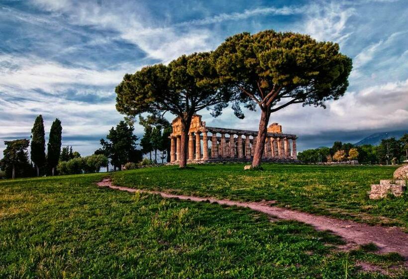 Трехместный Номер Классика, Royal Paestum