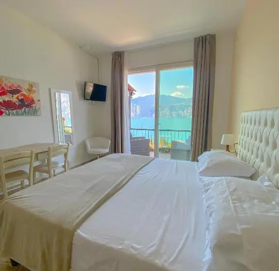 اتاق استاندارد با تخت بزرگ, Villa Emma Malcesine