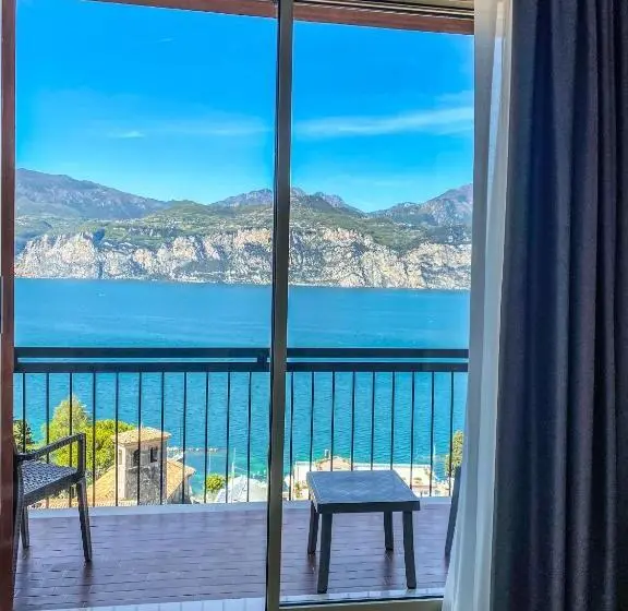 اتاق استاندارد با تخت بزرگ, Villa Emma Malcesine