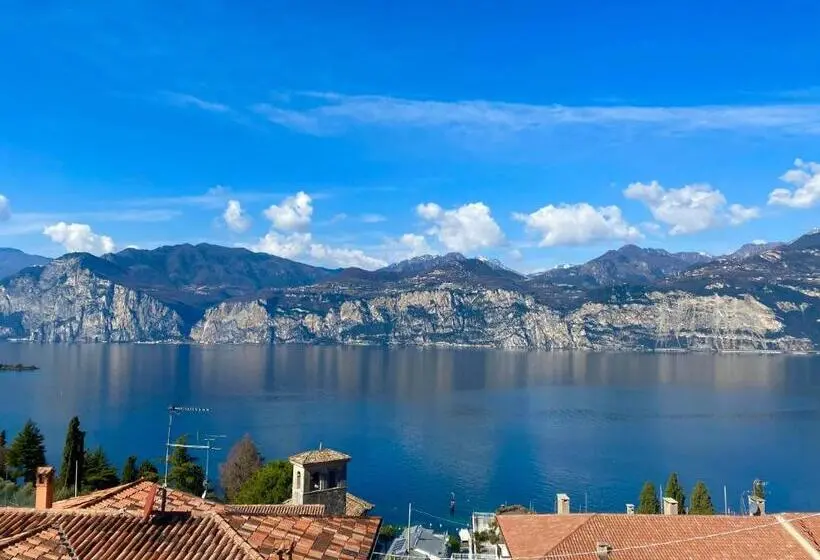 Comfort room with lake view, Villa Emma Malcesine