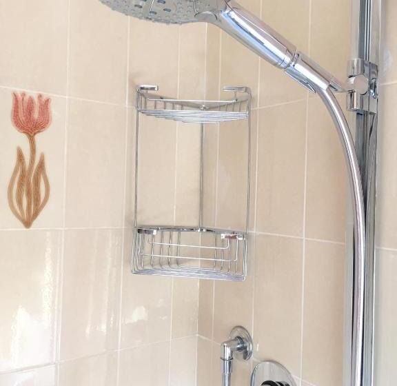 Comfort room with lake view, Villa Emma Malcesine