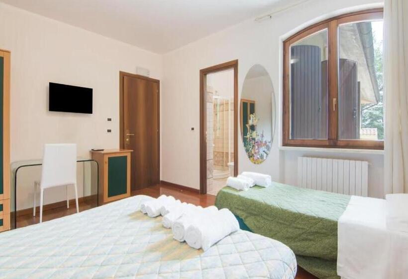 חדר סטנדרט נוף לגינה, Villa Serra Alta