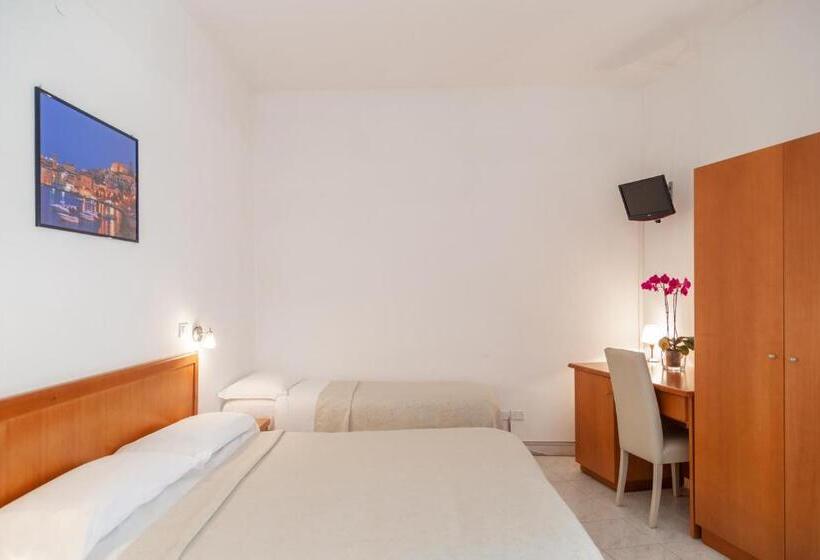 Семейный Номер, Viola