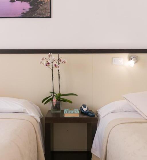 Трехместный Номер Superior, Viola