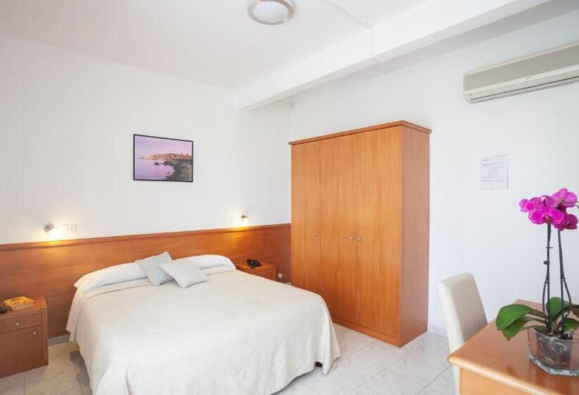 Семейный Номер Superior, Viola