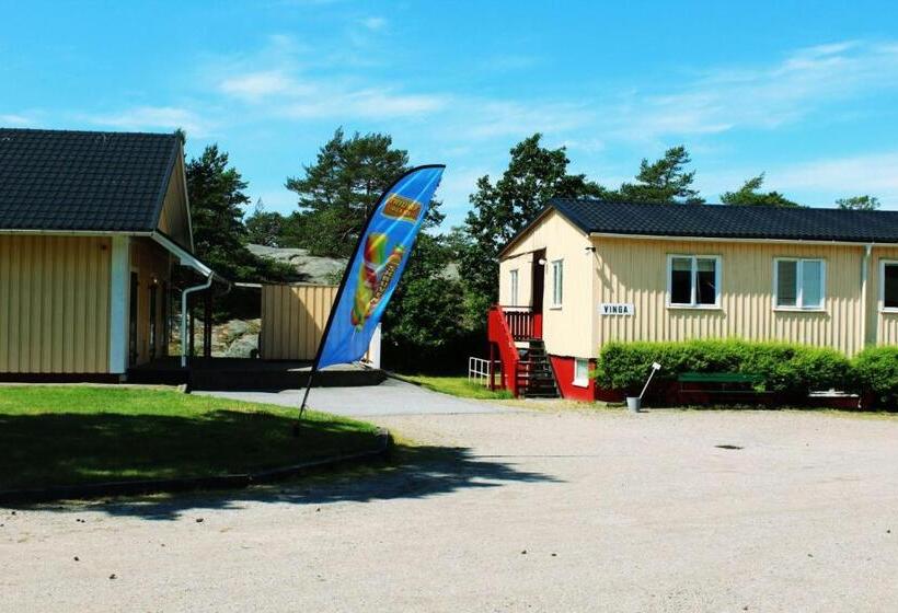 חדר סטנדרטי לארבעה עם חדר אמבטיה משותף, Källviken Semesterby