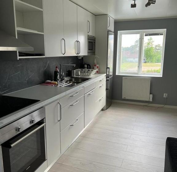 דירת שני חדרים, Källviken Semesterby