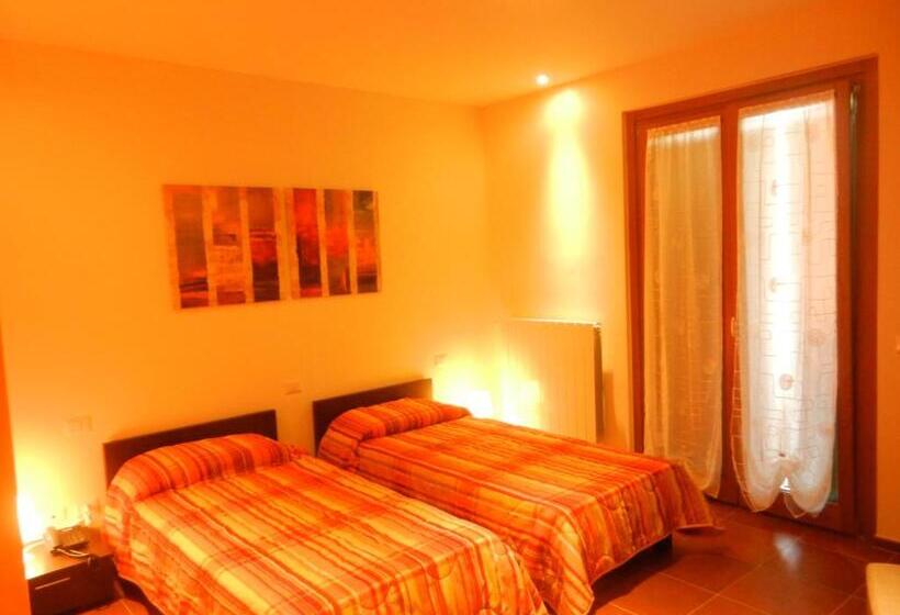 标准间带阳台, B&b Ad Hoc