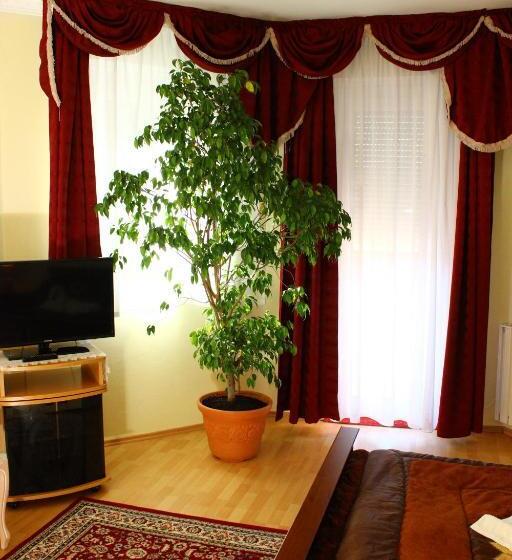 اتاق استاندارد, Kálmán Panzió