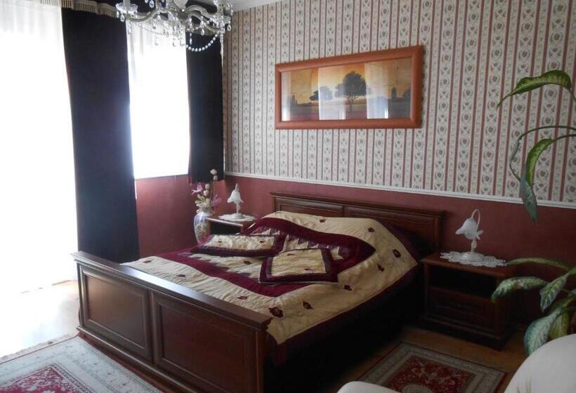 اتاق استاندارد, Kálmán Panzió