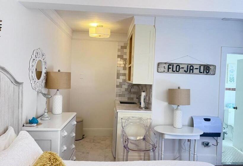 إستوديو قياسى سرير كينج, Narragansett House