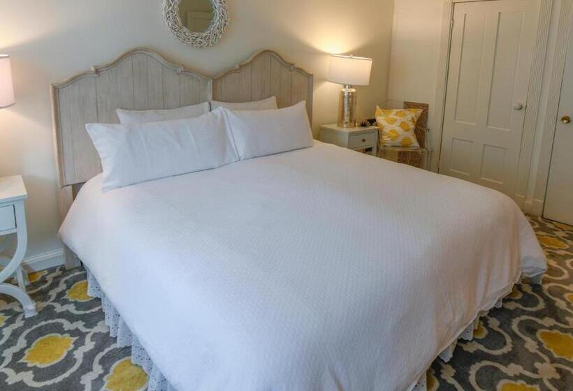 غرفة قياسية سرير كينج, Narragansett House