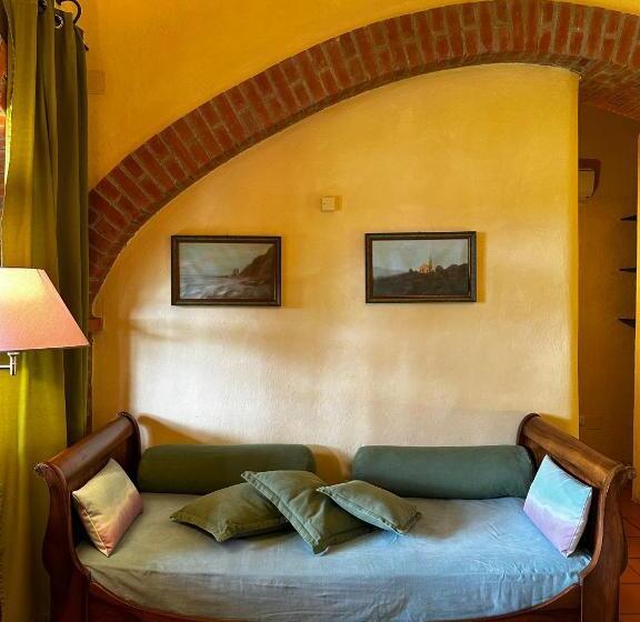 带园景的小型套房, Relais San Damian