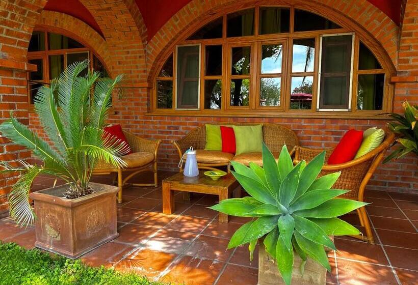 סוויטת ג'וניור נוף לגינה, Relais San Damian