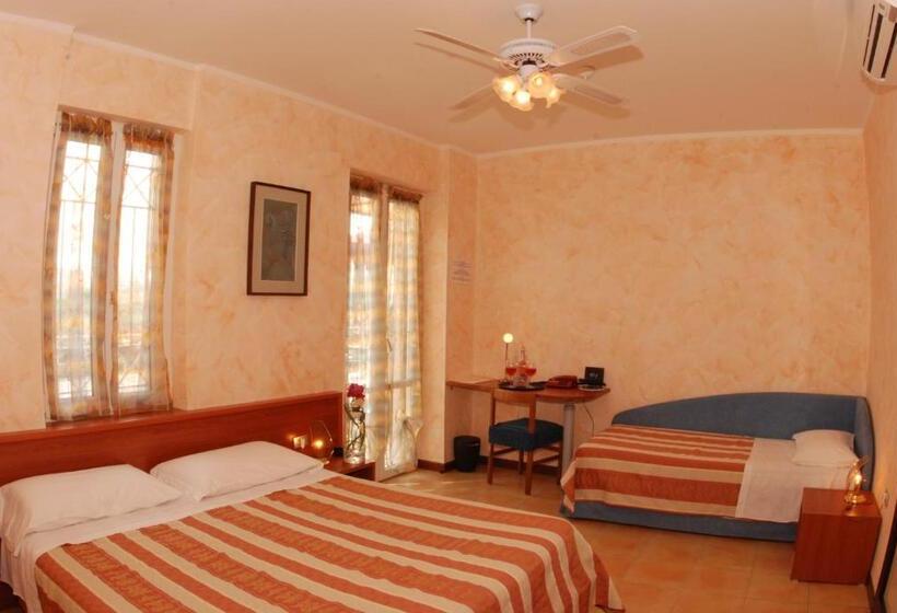 اتاق راحتی سه تخته, Albergo Panoramica