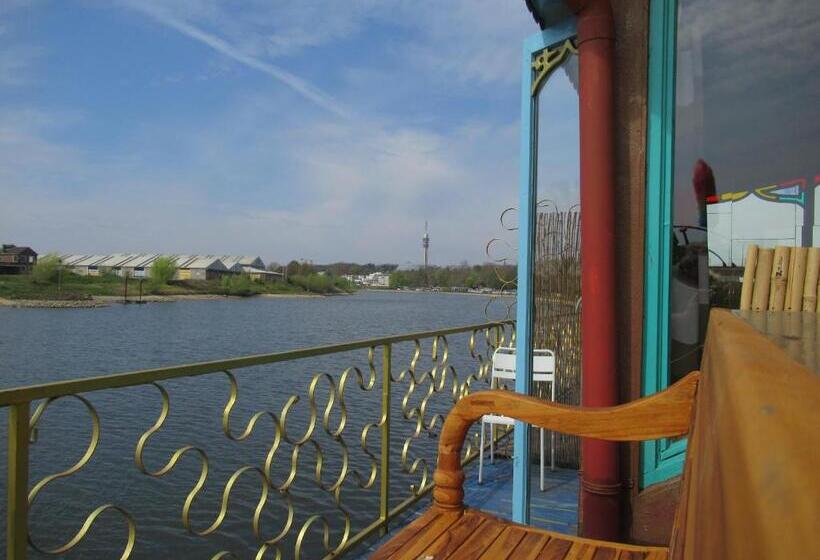 テラス付きスタンダードルーム, Drijfpaleis