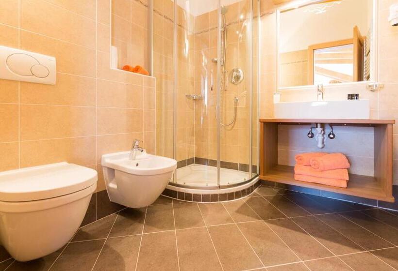 带2个卧室的公寓, Lanterna Verde