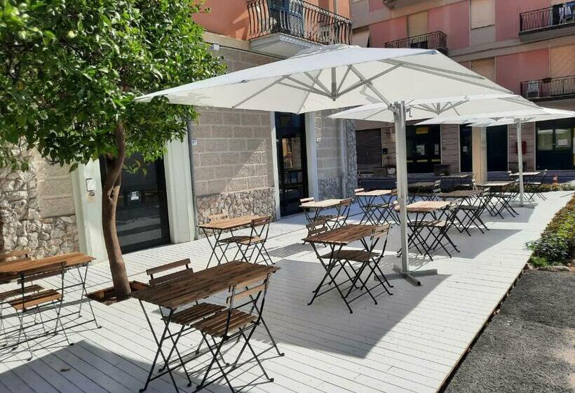 غرفة قياسية فردية, Le Grazie