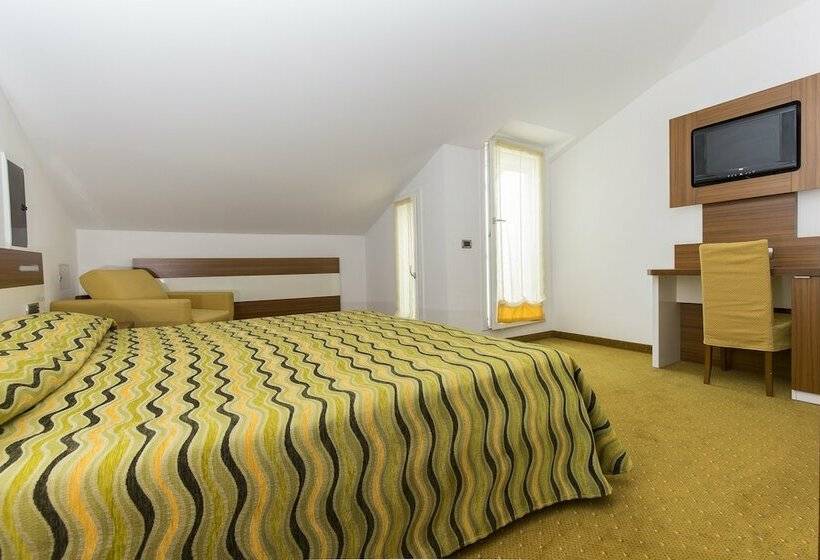 エコノミールーム, Maregolf