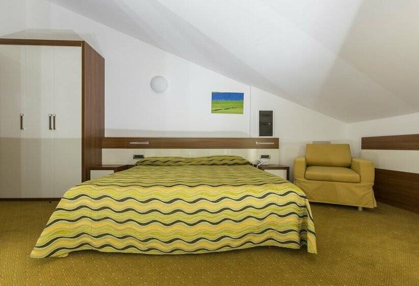 エコノミールーム, Maregolf