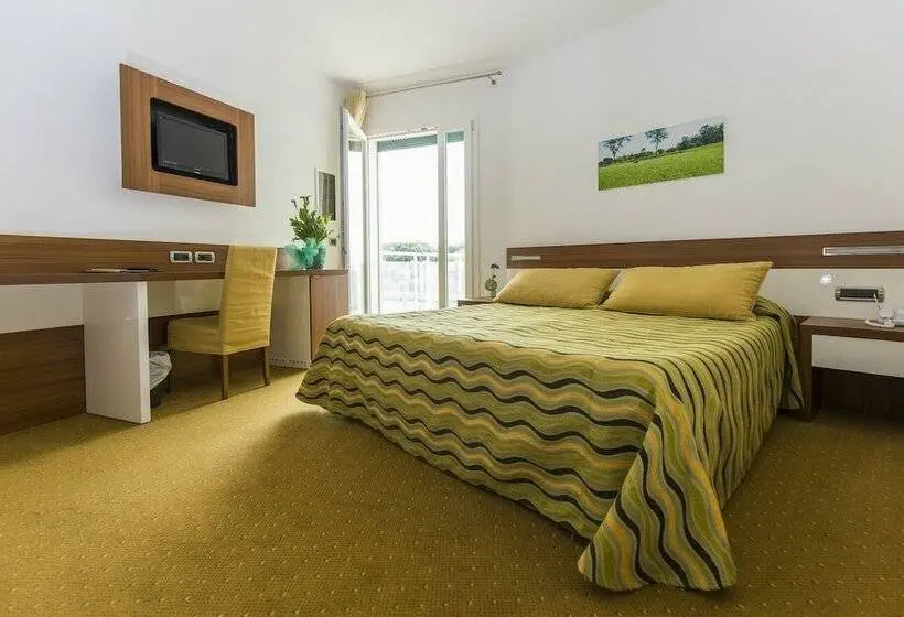 Camera Familiare, Maregolf