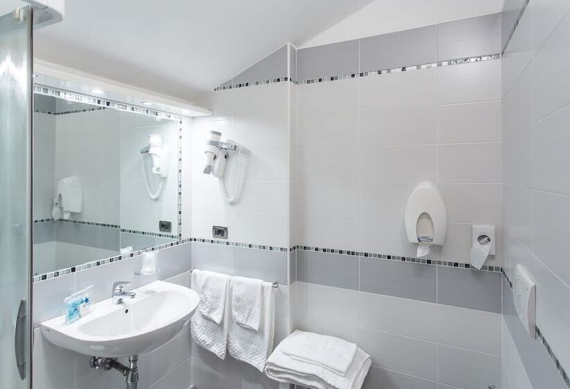 エコノミールーム, Maregolf