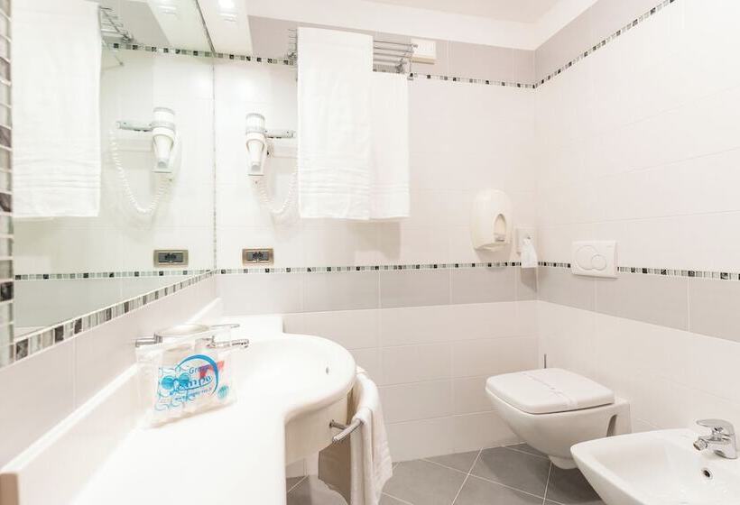 スタンダードルーム, Maregolf