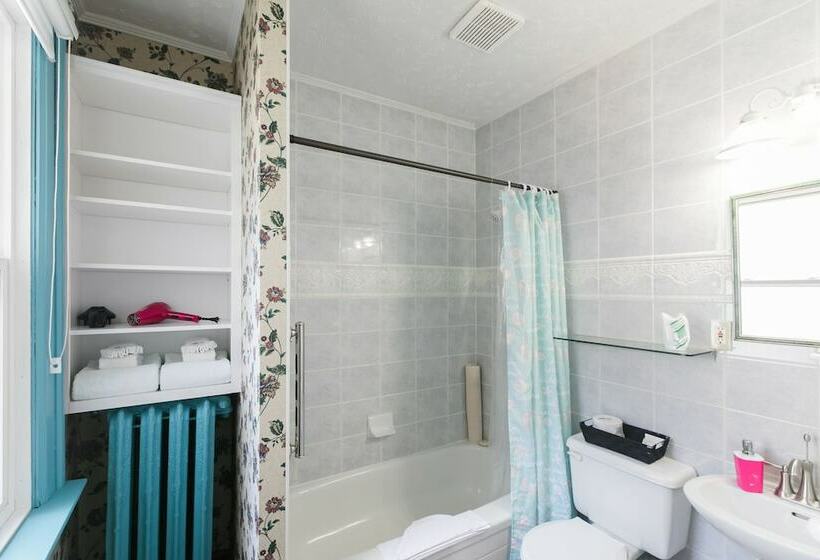 スイート, Prince Street Suites