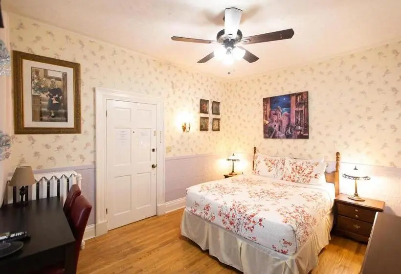 استودیوی استاندارد, Prince Street Suites