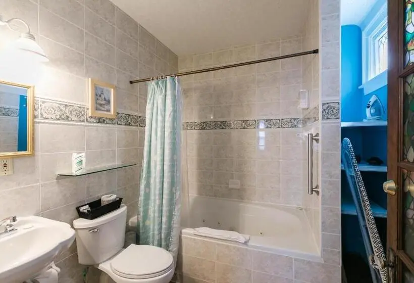 سوییت لوکس, Prince Street Suites