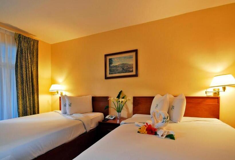 ２ダブルベッドのスタンダードルーム, & Spa Villa Vergel