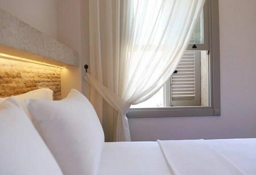 标准间, Triangulo