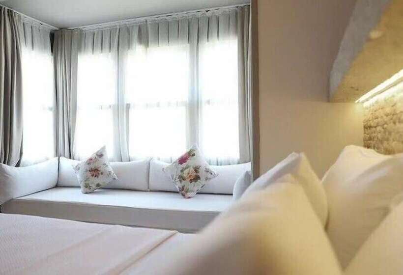 豪华房间, Triangulo