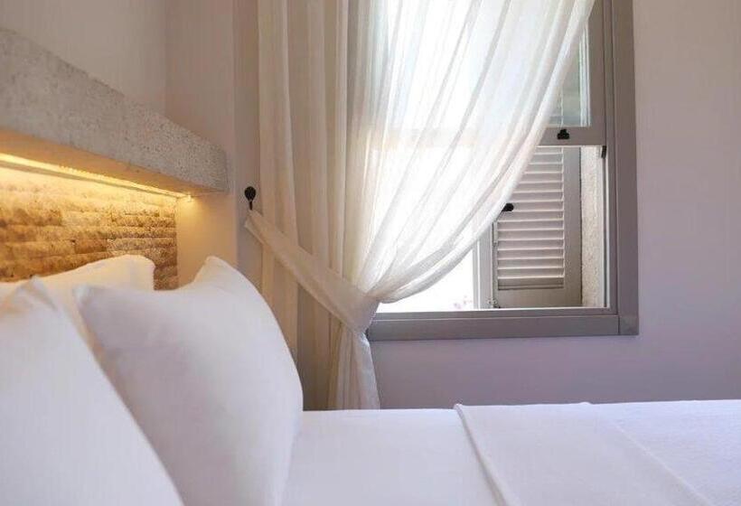 标准间, Triangulo