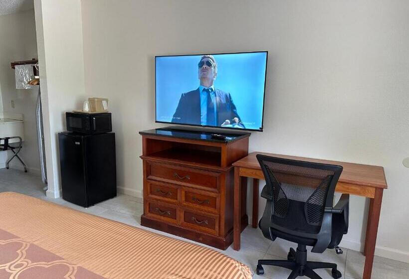 Стандартный Номер Кровать Кинг, Carom Inn Denham Springs Baton Rouge