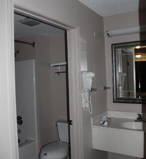 Номер Стандарт, Carom Inn Denham Springs Baton Rouge