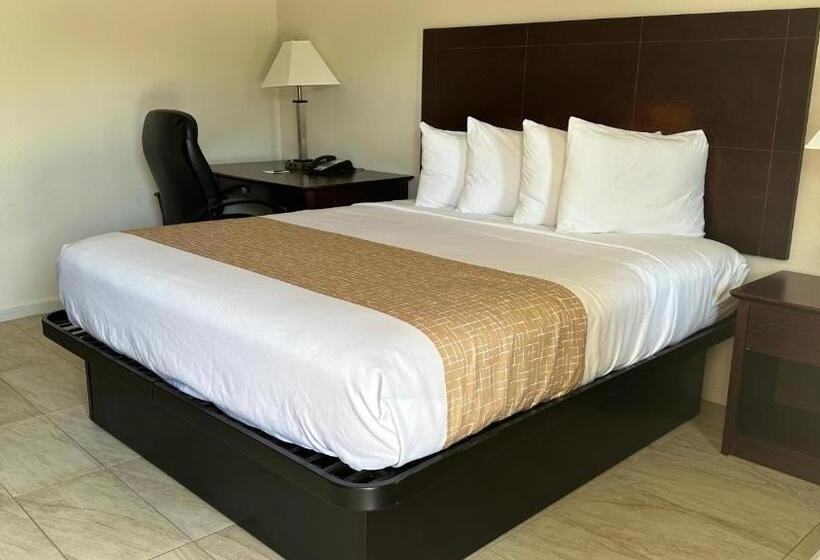 Стандартный Номер Кровать Кинг, Carom Inn Denham Springs  Baton Rouge