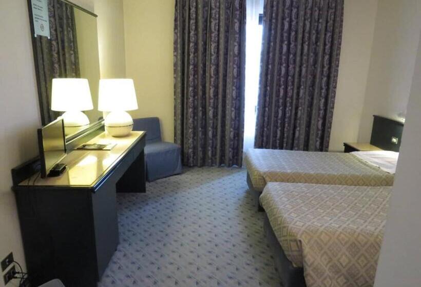 Трежместный Номер Economy, Ristorante Hotel Turandot Magnolia!!!
