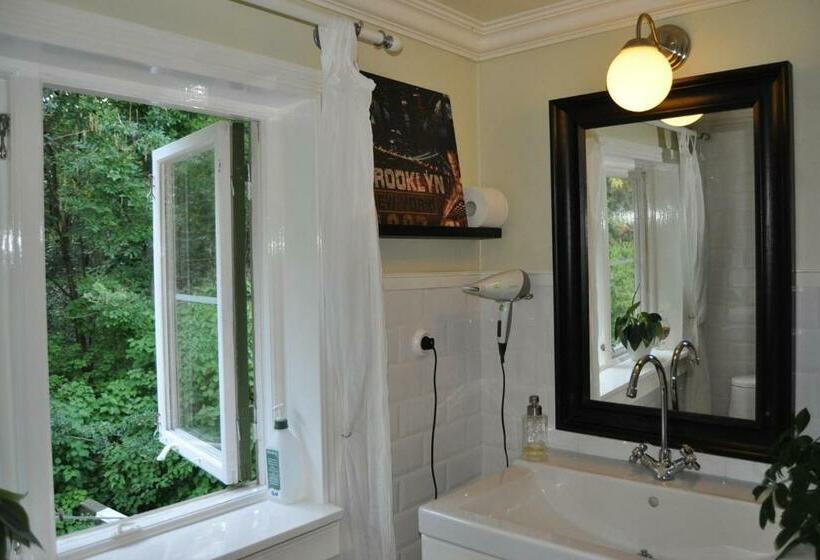 Номер Стандарт, Torpet Mon