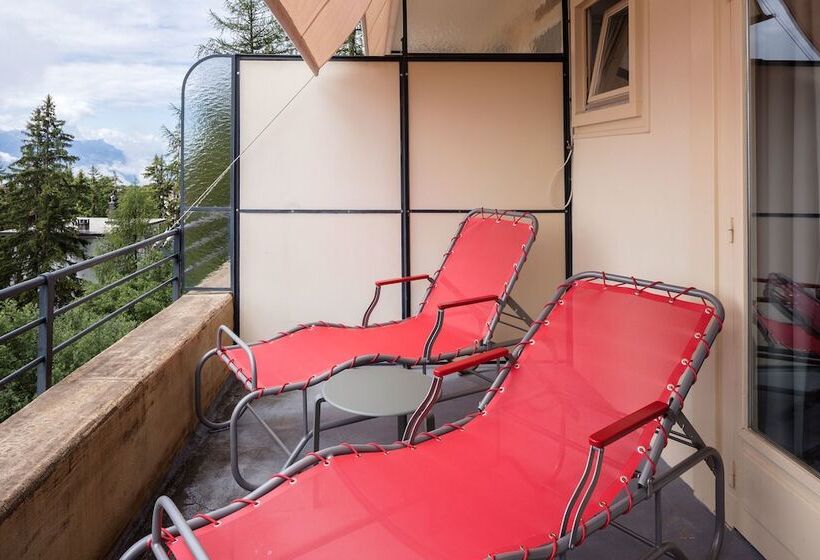 Quarto Estandar Individual, Cransmontana Youth Hostel