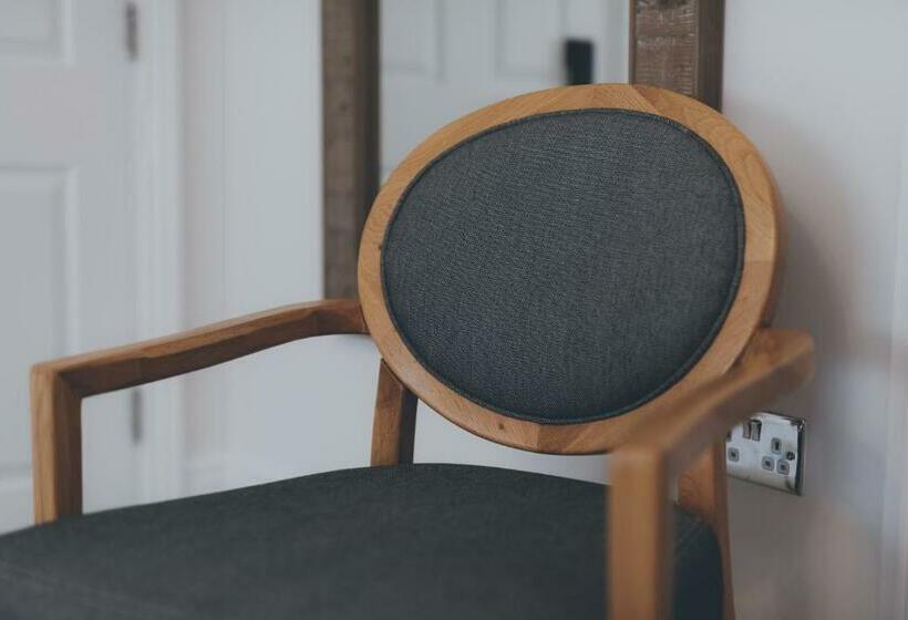 带大床的行政房间, Florence Gardens Boutique Hotel And Restaurant